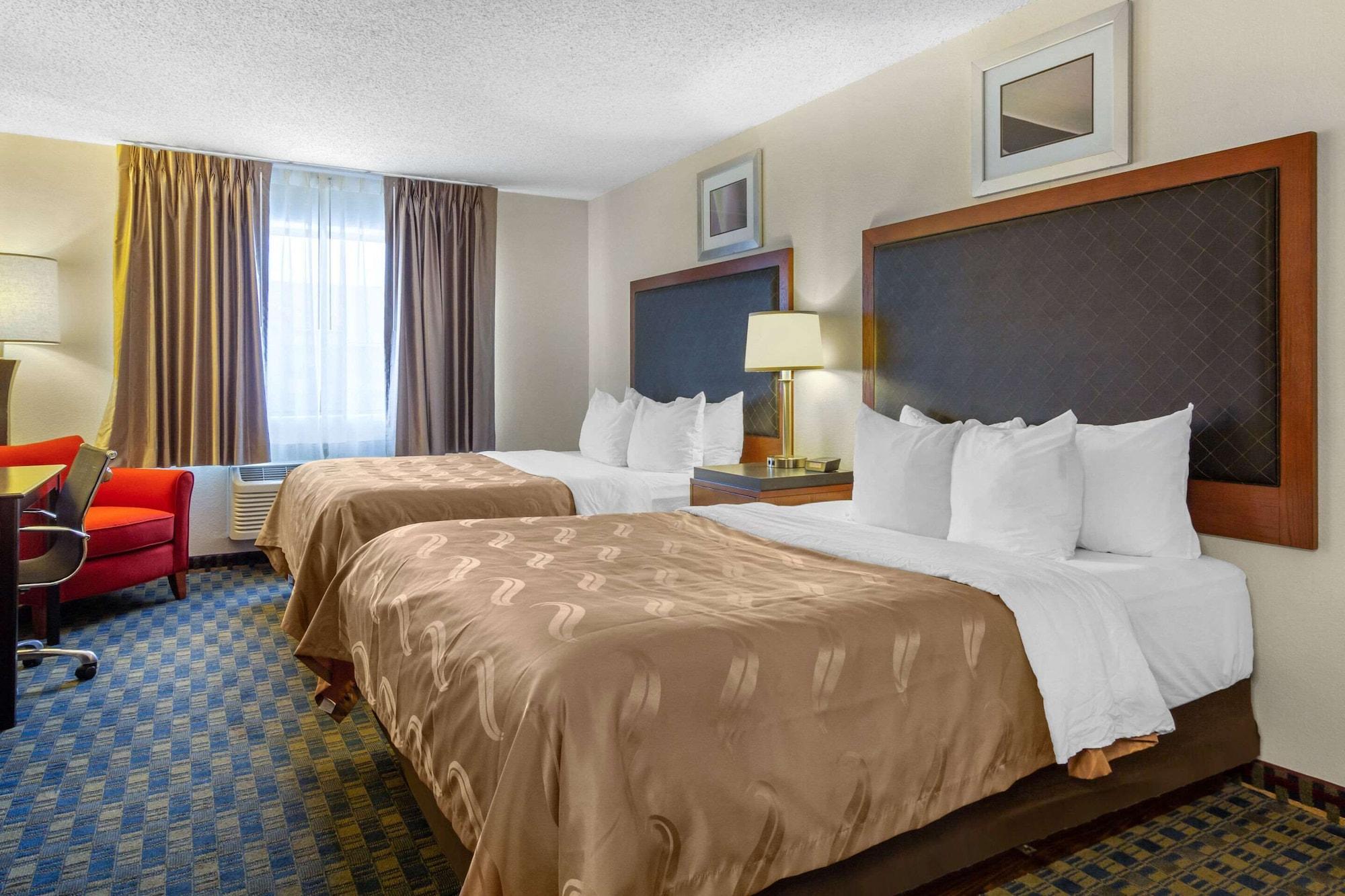 Quality Inn & Suites Lakewood - Denver Southwest Dış mekan fotoğraf