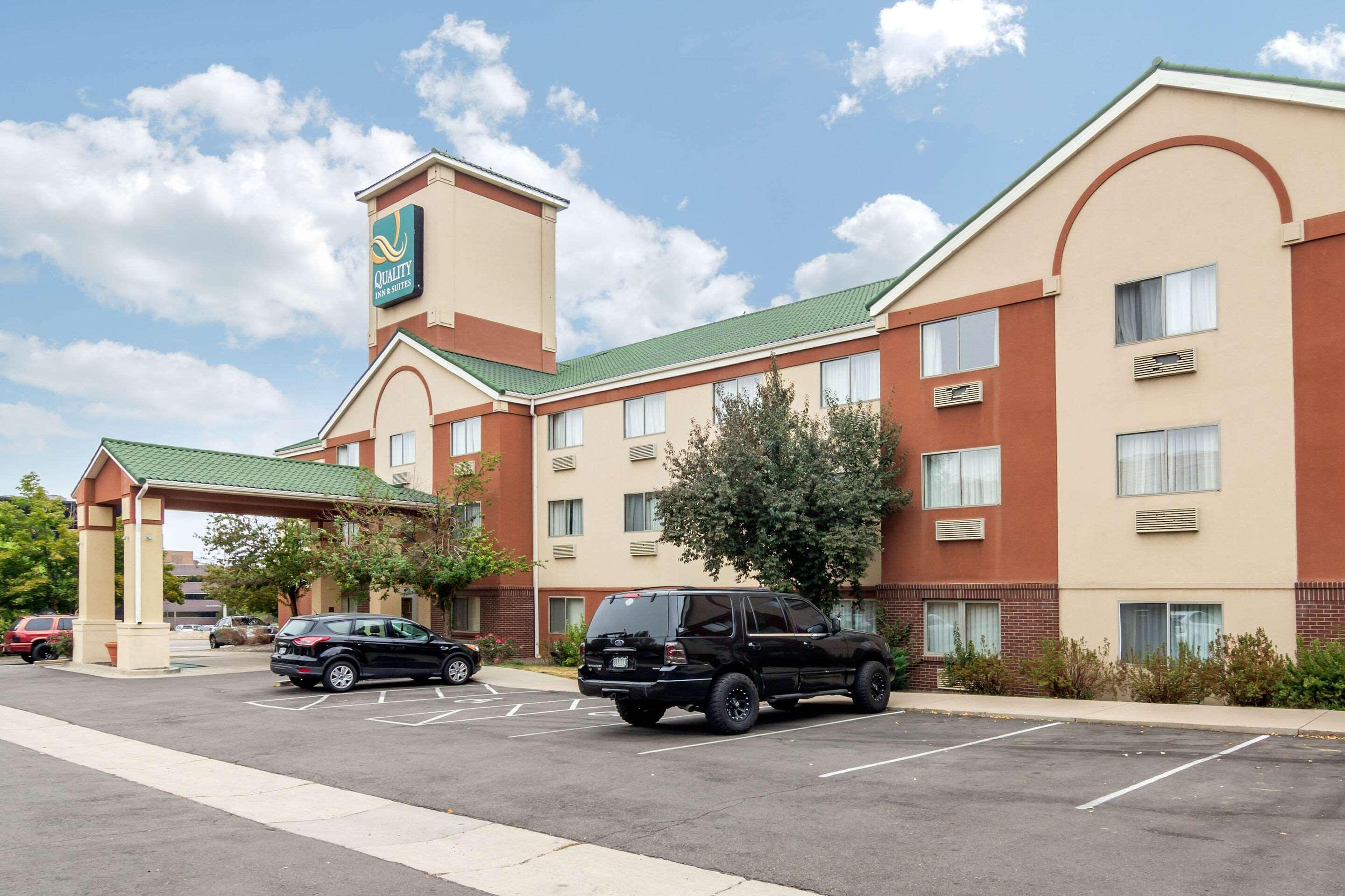 Quality Inn & Suites Lakewood - Denver Southwest Dış mekan fotoğraf