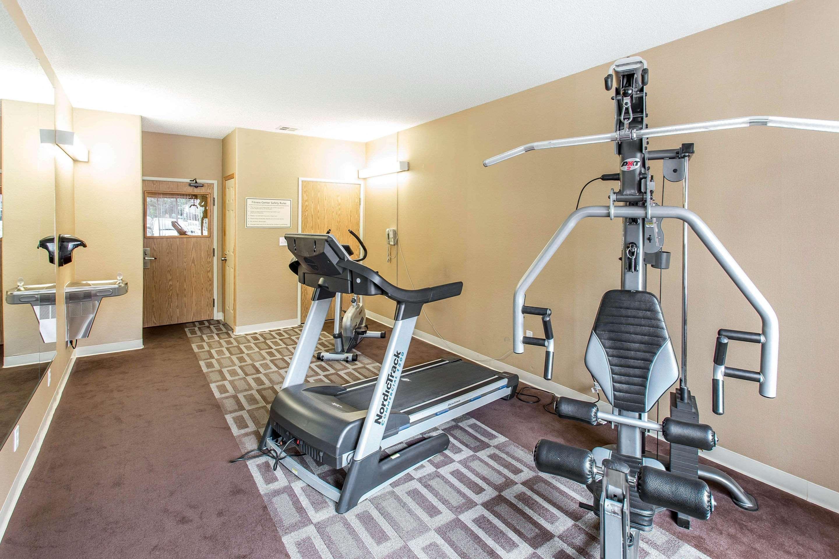 Quality Inn & Suites Lakewood - Denver Southwest Dış mekan fotoğraf