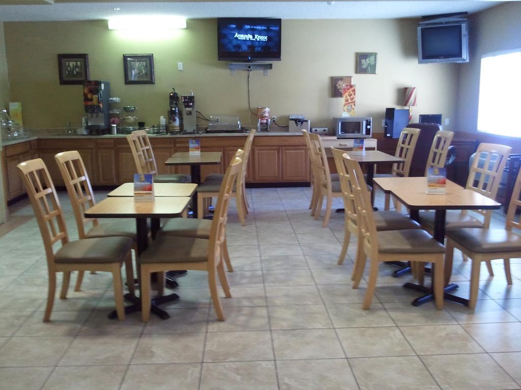 Quality Inn & Suites Lakewood - Denver Southwest Dış mekan fotoğraf